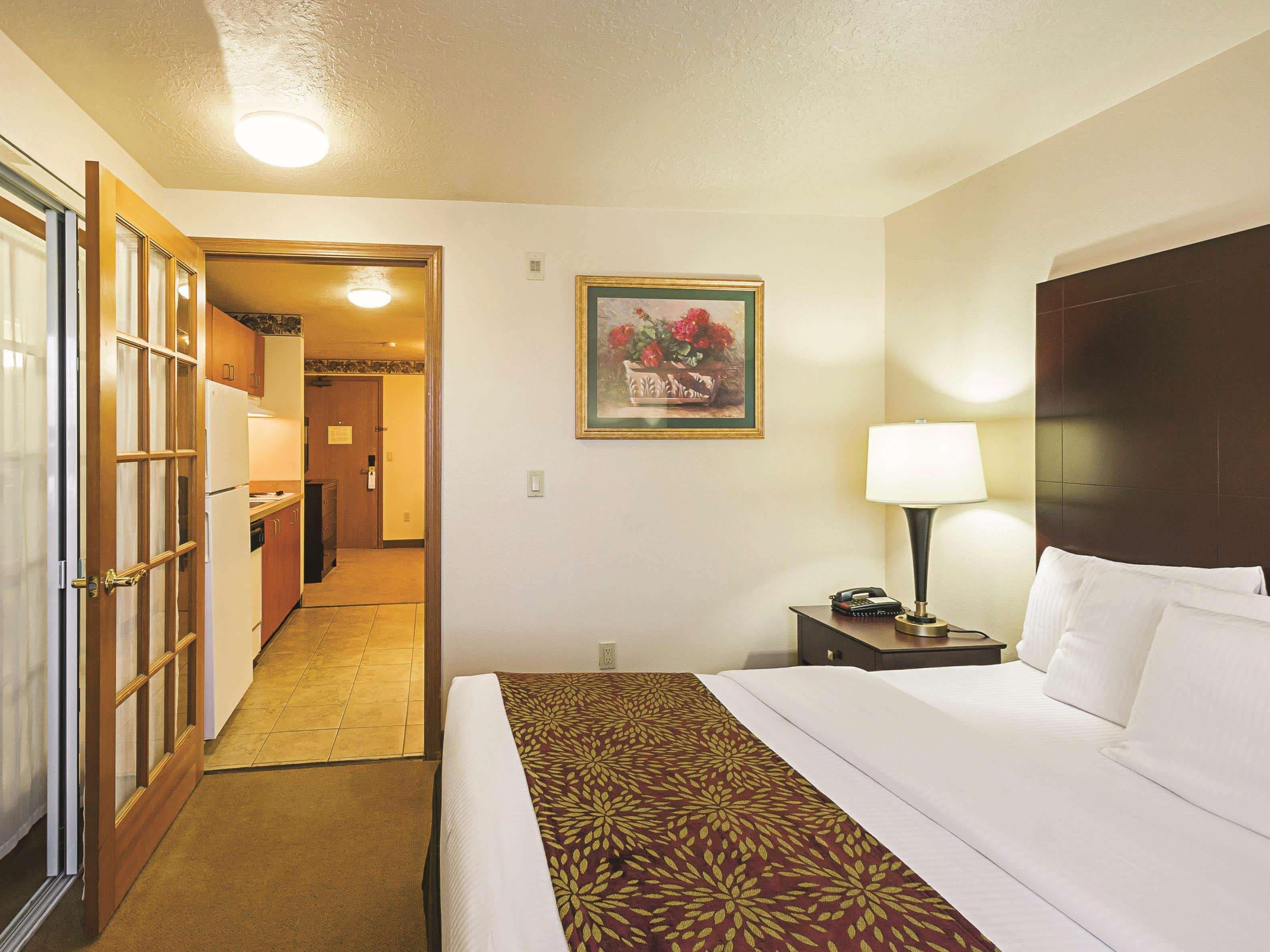 Hotel La Quinta By Wyndham Woodburn Esterno foto