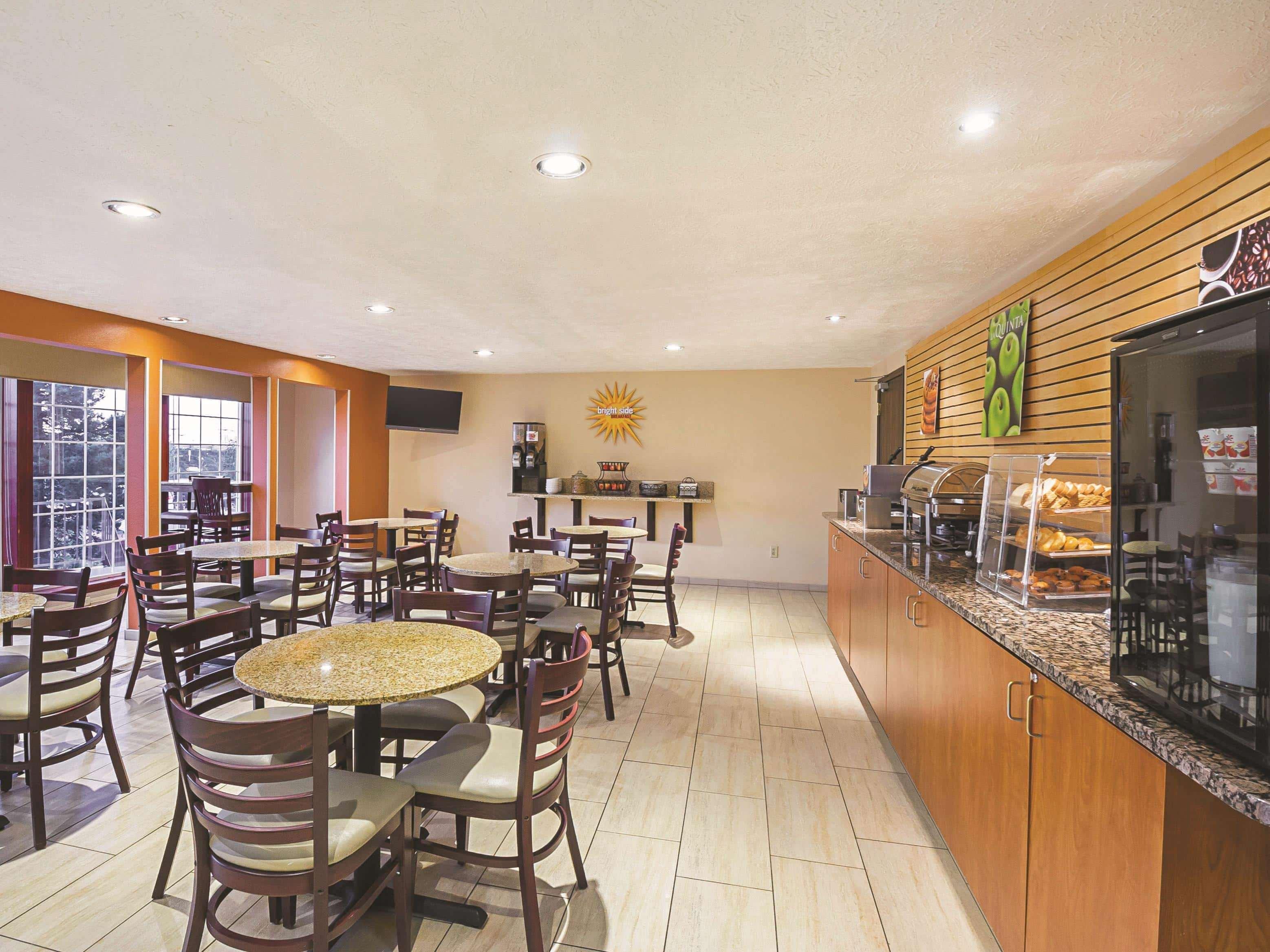 Hotel La Quinta By Wyndham Woodburn Esterno foto